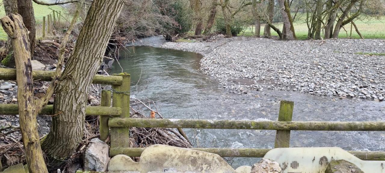 Riverside Cabin In Shropshire Oswestry Esterno foto
