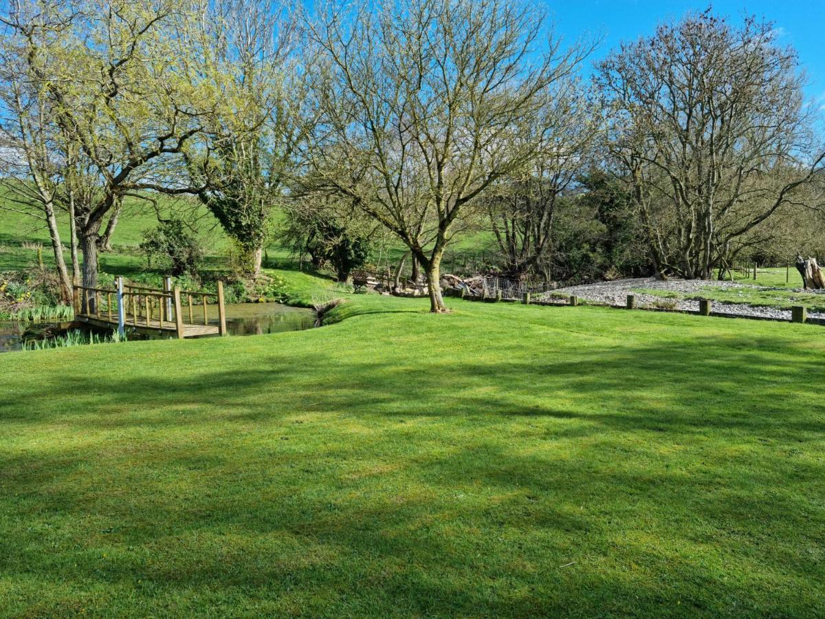 Riverside Cabin In Shropshire Oswestry Esterno foto