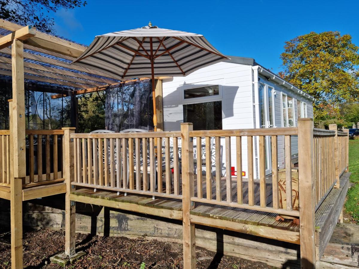 Riverside Cabin In Shropshire Oswestry Esterno foto
